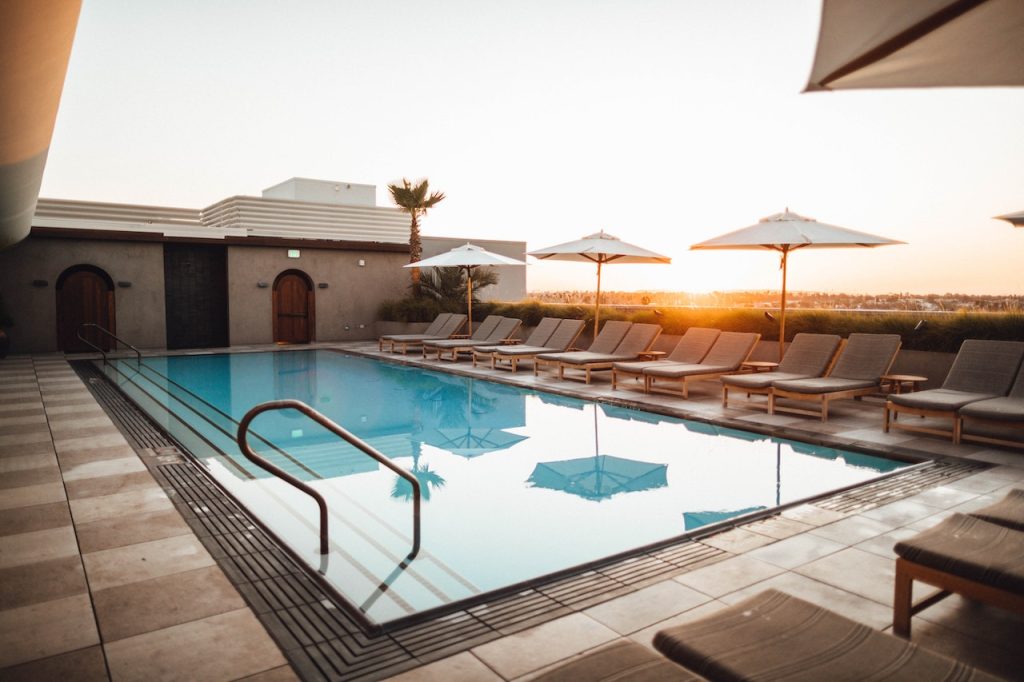 Piscine en kit panneaux modulaires